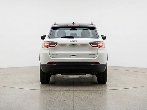 Used 2025 Jeep Compass Limited AWD/4WD image 7