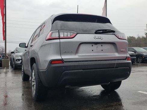 Used 2019 Jeep Cherokee Latitude Plus w/ Cold Weather Group image 6