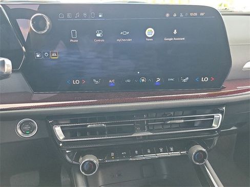 Used 2024 Chevrolet Traverse Z71 w/ LPO, Roadside Safety Package image 11