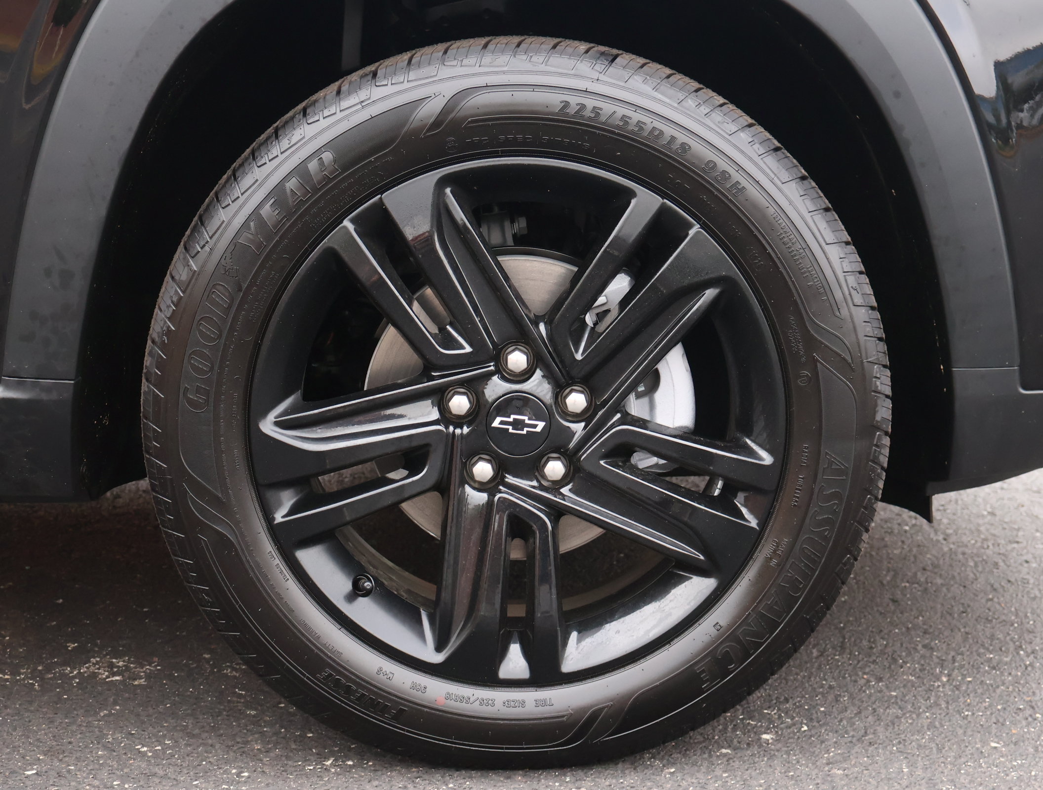 New 2026 Chevrolet Trax ACTIV w/ Sunroof Package FWD image 22