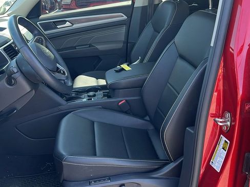 Used 2023 Volkswagen Atlas SEL R-Line AWD/4WD image 9