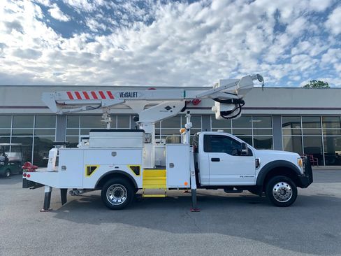 Used 2017 Ford F550 4x4 Regular Cab Super Duty image 66