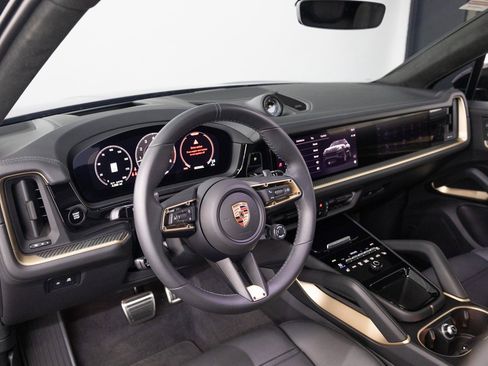 Certified 2026 Porsche Cayenne GTS image 3