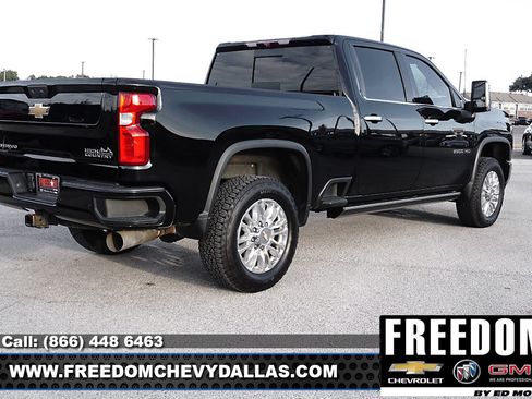 Used 2022 Chevrolet Silverado 2500 High Country w/ Safety Package II image 41
