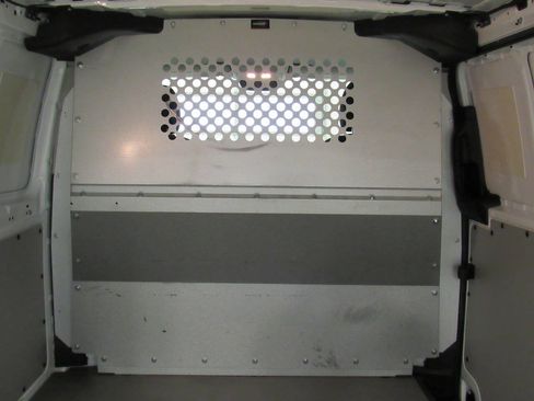 Used 2022 Mercedes-Benz Metris image 17