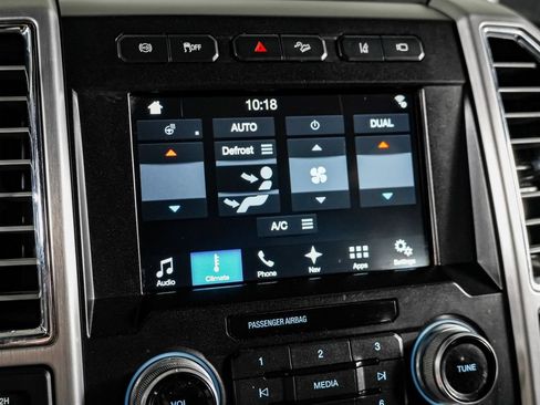 Used 2017 Ford F350 4x4 Crew Cab DRW Super Duty image 29