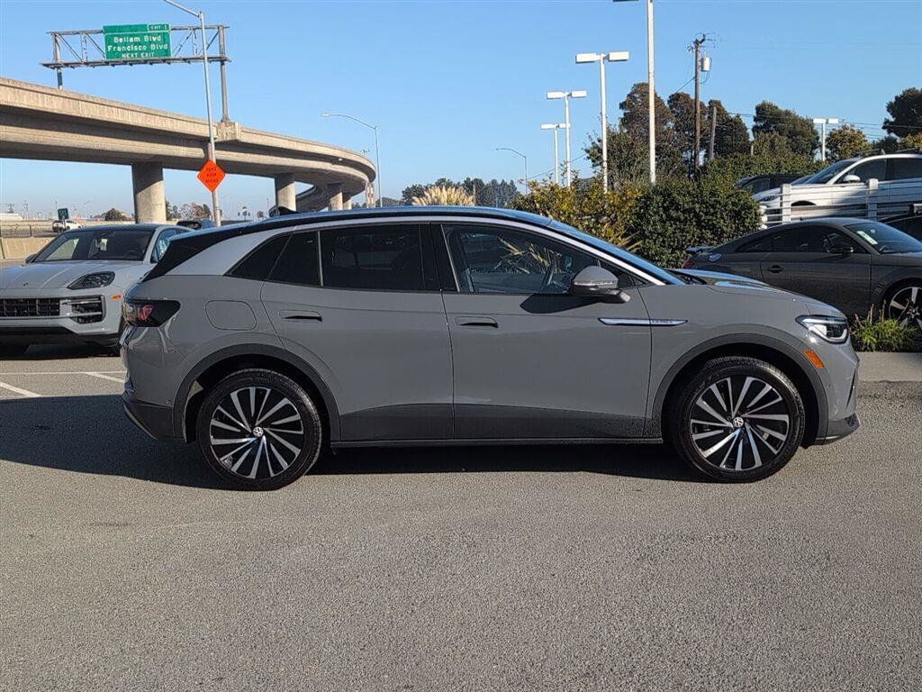 Used 2023 Volkswagen ID.4 Pro S Plus AWD/4WD image 5