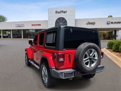 Used 2021 Jeep Wrangler Unlimited Sahara AWD/4WD image 3