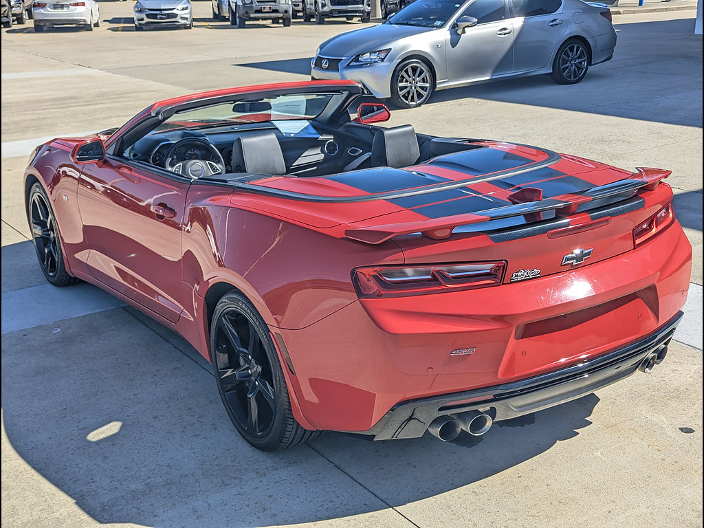 Used 2016 Chevrolet Camaro SS RWD image 9