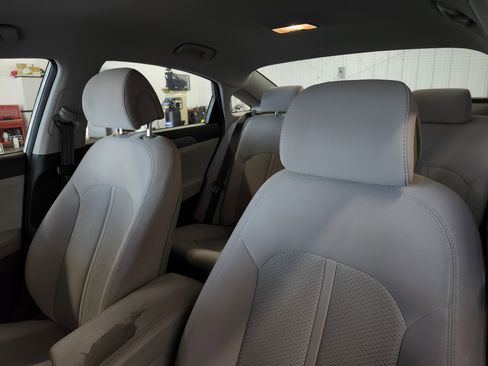 Used 2016 Hyundai Sonata SE w/ Cargo Package image 18