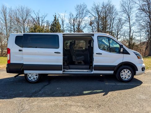 Used 2023 Ford Transit 350 XLT RWD image 5
