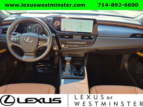 Used 2025 Lexus ES 300h w/ Premium Package FWD image 14