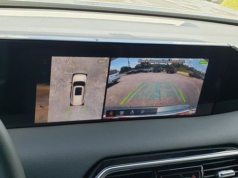 New 2025 Nissan Armada SL w/ Captain's Chari Seat Package image 20