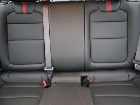 Used 2025 Chevrolet Trax RS w/ Sunroof Package image 37