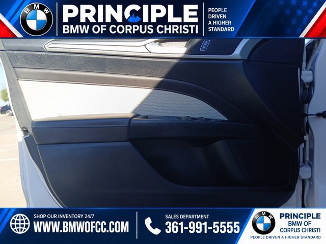 Used 2019 Ford Fusion SE w/ Equipment Group 151A FWD image 18