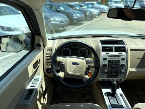 Used 2012 Ford Escape XLT image 17