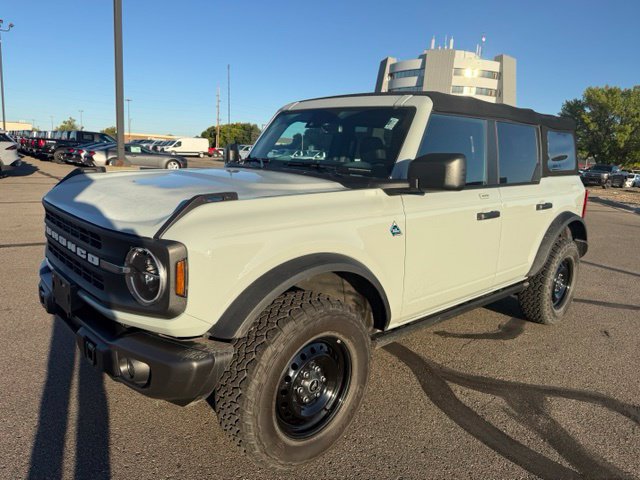 Used 2023 Ford Bronco Black Diamond AWD/4WD image 6