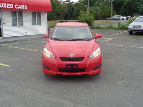Used 2009 Toyota Matrix FWD image 11