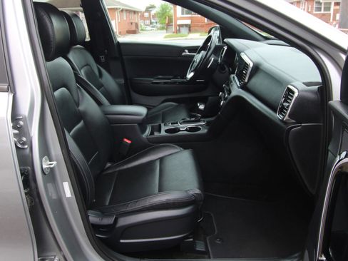 Used 2022 Kia Sportage Nightfall Edition w/ Nighfall AWD Premium Package image 10