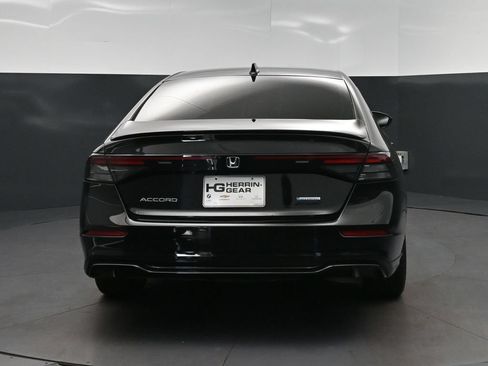 Used 2023 Honda Accord Sport image 6