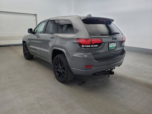 Used 2022 Jeep Grand Cherokee Laredo X AWD/4WD image 5
