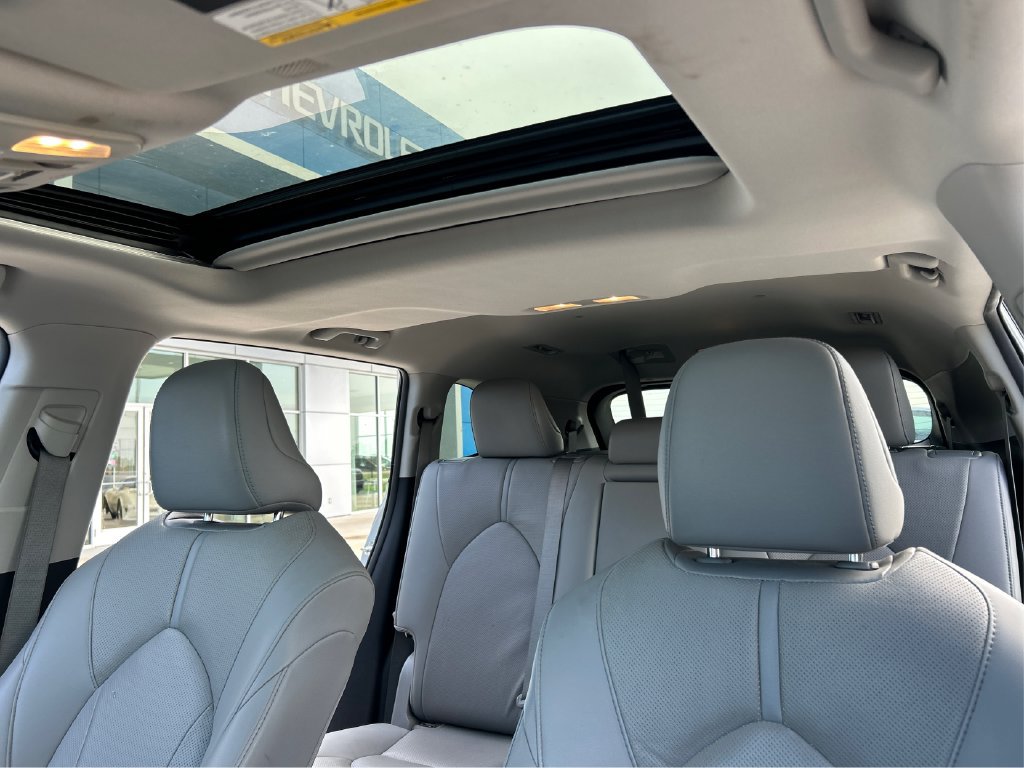 Used 2020 Toyota Highlander Limited FWD image 17