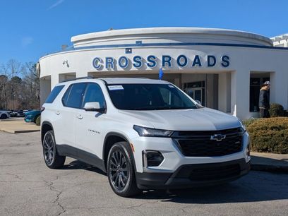 Used 2023 Chevrolet Traverse RS
