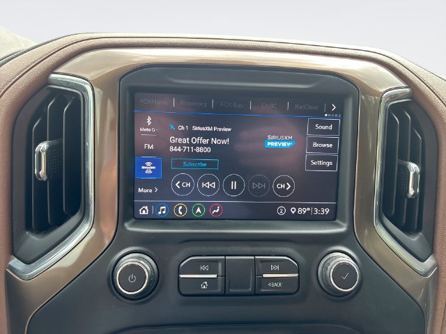 Used 2020 Chevrolet Silverado 2500 High Country w/ Technology Package AWD/4WD image 16