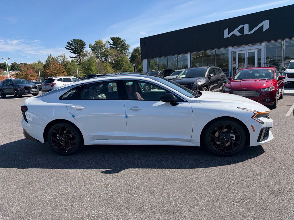 New 2027 Kia K5 GT-Line FWD image 4