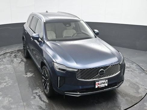 New 2026 Volvo XC90 B6 Plus w/ Protection Package AWD/4WD image 32