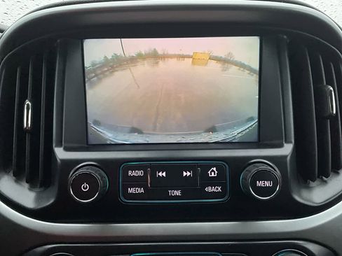 Used 2017 Chevrolet Colorado LT w/ LT Convenience Package image 18