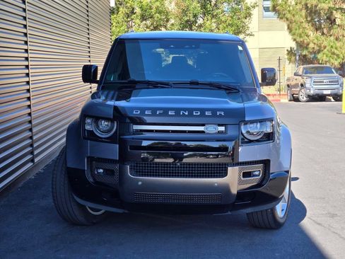 Used 2024 Land Rover Defender 130 X AWD/4WD image 3