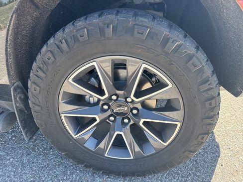 Used 2021 Chevrolet Tahoe Z71 image 4