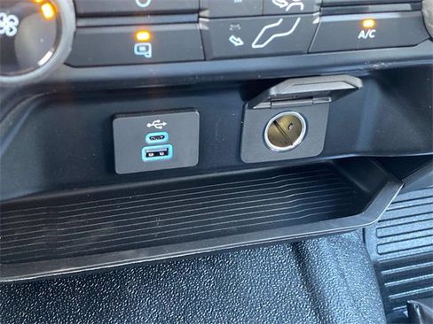 New 2025 Ford F550 4x4 Regular Cab Super Duty image 19