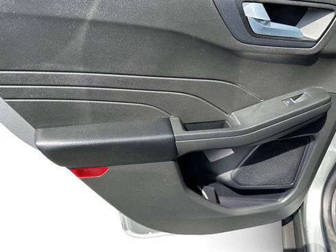 Used 2024 Ford Escape ST-Line w/ Tech Pack #1 AWD/4WD image 12