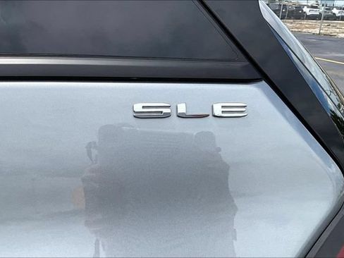 Used 2024 GMC Terrain SLE w/ Driver Convenience Package AWD/4WD image 23