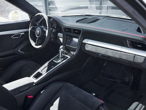 Used 2014 Porsche 911 GT3 image 31