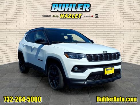 Certified 2023 Jeep Compass Latitude w/ Convenience Group AWD/4WD image 1