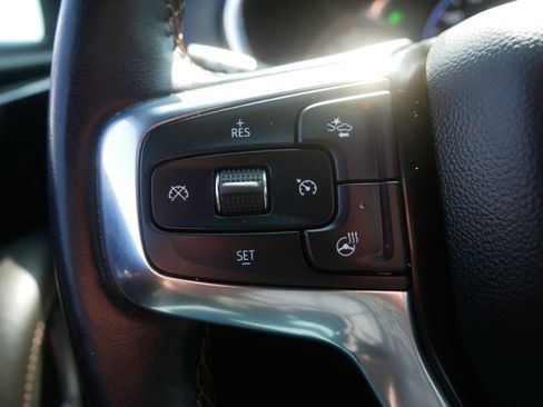 Used 2022 Chevrolet Blazer Premier w/ Enhanced Convenience Package AWD/4WD image 26