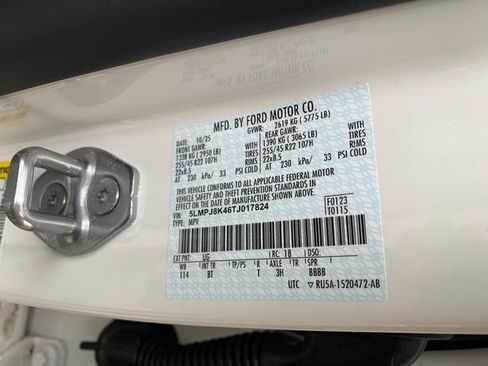 New 2026 Lincoln Nautilus Reserve w/ Jet Appearance Package image 52