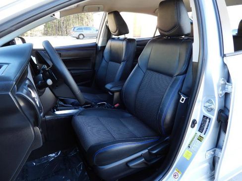 Used 2017 Toyota Corolla SE image 40