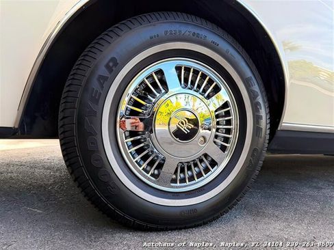 Used 1990 Rolls-Royce Corniche III RWD image 37