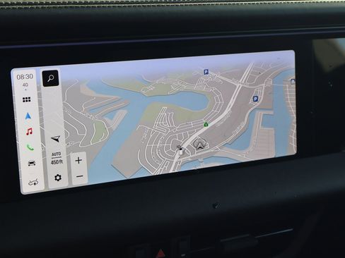 New 2025 Porsche Macan 4 Electric image 18