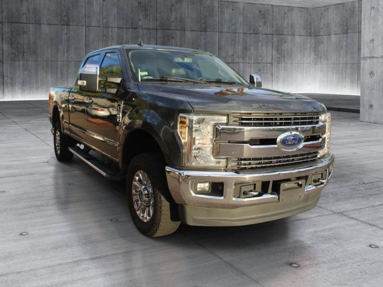 Used 2019 Ford F250 Lariat w/ Chrome Package AWD/4WD image 7