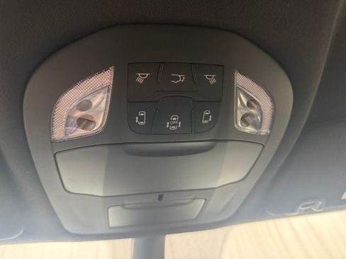 New 2027 Chrysler Pacifica Select FWD image 14
