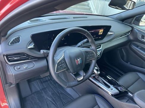 Certified 2024 Buick Envista Sport Touring w/ Convenience I Package image 8