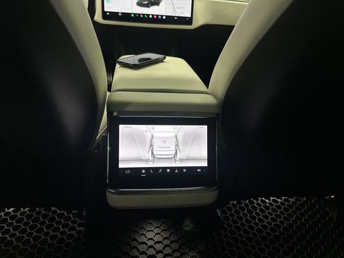 Used 2021 Tesla Model S Plaid AWD/4WD image 29