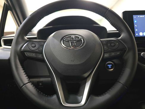Certified 2025 Toyota Corolla SE FWD image 11