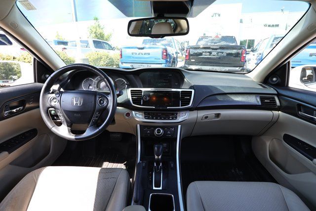 Used 2014 Honda Accord Touring image 26
