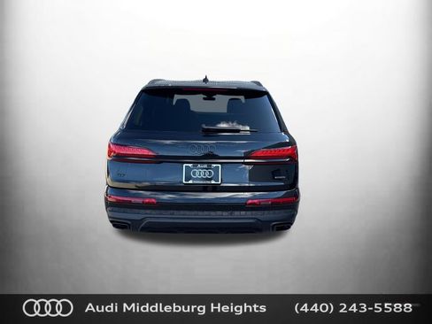 Used 2025 Audi Q7 2.0T Premium w/ Convenience Plus Package image 8